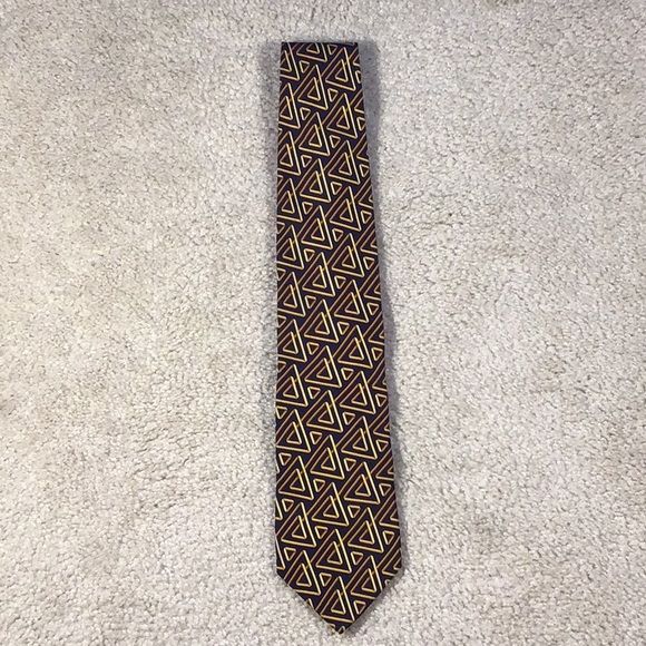 New, never worn Gucci made in Italy - Picture 3 of 8